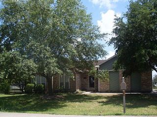 Foreclosed Home - 2402 FOXGLOVE ST, 77562