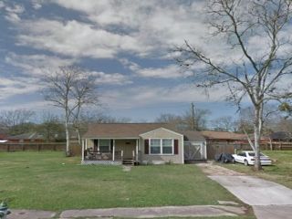 Foreclosed Home - 131 HUISACHE ST, 77566