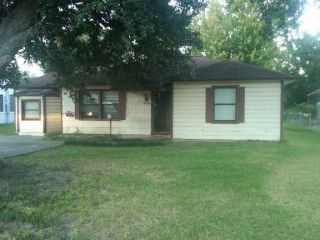Foreclosed Home - 4700 BELLAIRE AVE, 77619