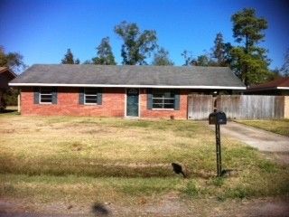 Foreclosed Home - 270 BEACH ST, 77662