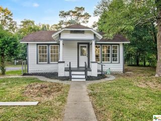 Foreclosed Home - 160 LYNWOOD ST, 77662