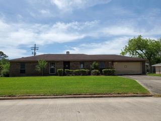Foreclosed Home - 3305 Elinor Street, 77705