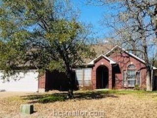 Foreclosed Home - 2901 MIRRORMERE CIR, 77807