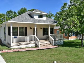 Foreclosed Home - 305 HAMPSHIRE DR, 77833