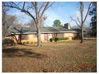 Foreclosed Home - 509 PIN OAK DR, 77836