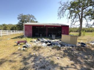 Foreclosed Home - 11603 FM 111, 77836