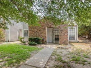 Foreclosed Home - 2500 CROSS TIMBERS DR, 77840