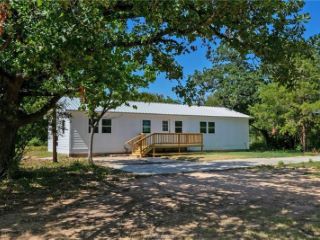 Foreclosed Home - 5217 FM 1940, 77856