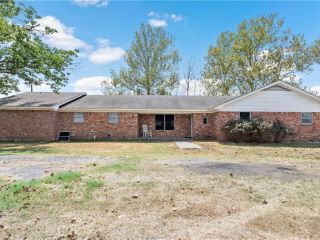 Foreclosed Home - 11720 S FM 46, 77859