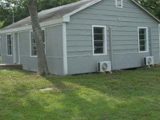 Foreclosed Home - 210 WOOLEY ST, 77871