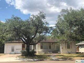 Foreclosed Home - 1804 E RED RIVER ST, 77901