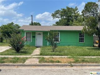 Foreclosed Home - 3106 OAKLAWN ST, 77901