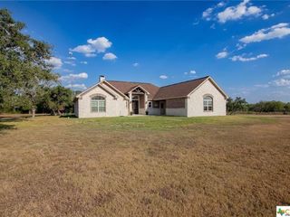 Foreclosed Home - 9095 US HIGHWAY 183 S, 77954
