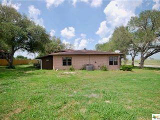 Foreclosed Home - 5040 FM 1295, 77975