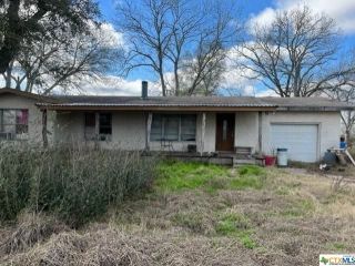 Foreclosed Home - 1436 FM 2235, 77979