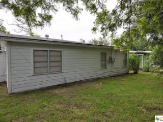 Foreclosed Home - 207 S LAVACA ST, 77979
