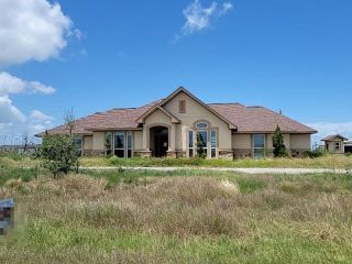 Foreclosed Home - 120 LAYTON LN, 77990