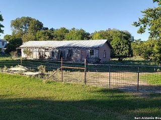 Foreclosed Home - 710 WATER ST, 78013