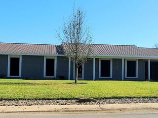 Foreclosed Home - 115 LONESOME TRL, 78014
