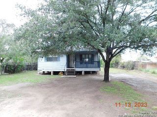 Foreclosed Home - 505 N SAYERS DR, 78016