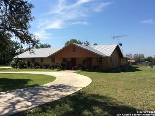 Foreclosed Home - 9820 STATE HIGHWAY 16 S, 78063