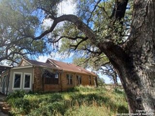 Foreclosed Home - 451 PRIVATE ROAD A81, 78064