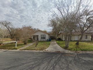Foreclosed Home - 703 W MILAM ST, 78102