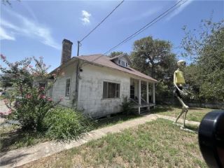 Foreclosed Home - 508 E CORPUS CHRISTI ST, 78102