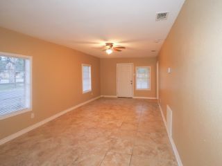 Foreclosed Home - 900 W STAMPER ST, 78102