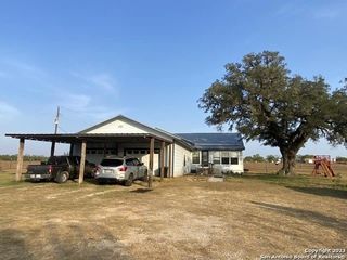 Foreclosed Home - 1590 STATE HIGHWAY 97 E, 78114