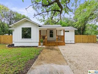Foreclosed Home - 478 N HOUSTON AVE, 78130