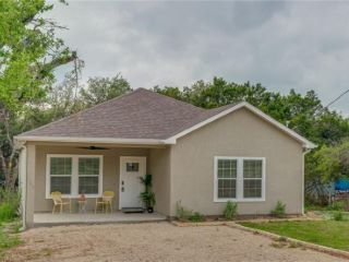 Foreclosed Home - 1153 SINGING HILLS DR, 78133
