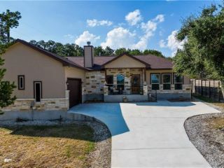 Foreclosed Home - 956 LAKE ISLAND DR, 78133