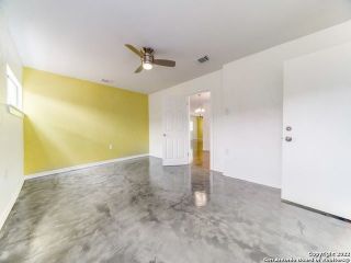 Foreclosed Home - 210 VENICE, 78201