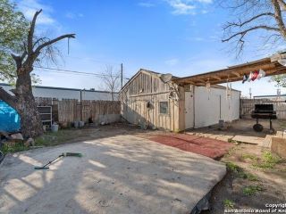 Foreclosed Home - 1021 CAPITOL AVE, 78201