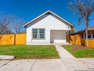 Foreclosed Home - 1117 LAMAR ST, 78202