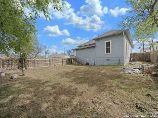 Foreclosed Home - 1107 N OLIVE ST, 78202