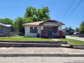 Foreclosed Home - 702 CANTON, 78202