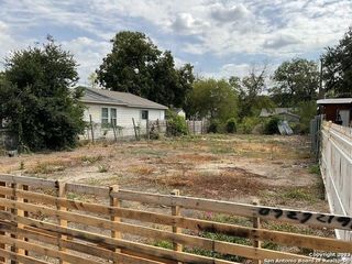 Foreclosed Home - 1422 SHERMAN, 78202