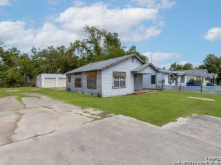 Foreclosed Home - 935 CANTON, 78202