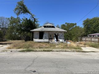 Foreclosed Home - 621 S PINE ST, 78203