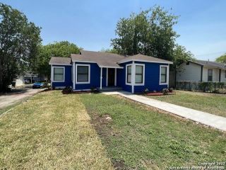 Foreclosed Home - 910 HALLIDAY AVE, 78210