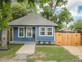 Foreclosed Home - 118 AGANIER AVE, 78212