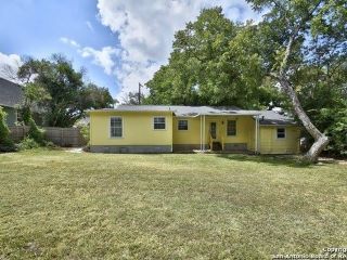 Foreclosed Home - 425 W LULLWOOD AVE, 78212
