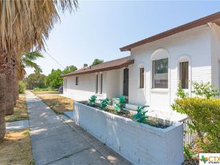 Foreclosed Home - 3303 N FLORES ST, 78212