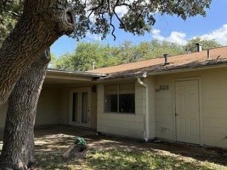 Foreclosed Home - 4011 HILLSWIND ST, 78217