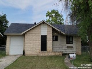 Foreclosed Home - 2410 BLUE JAY DR, 78219