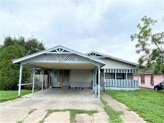 Foreclosed Home - 407 W 3RD ST, 78343