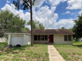 Foreclosed Home - 714 W BLUCHER ST, 78355