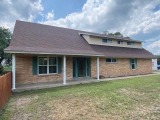 Foreclosed Home - 303 W TRANT RD, 78363